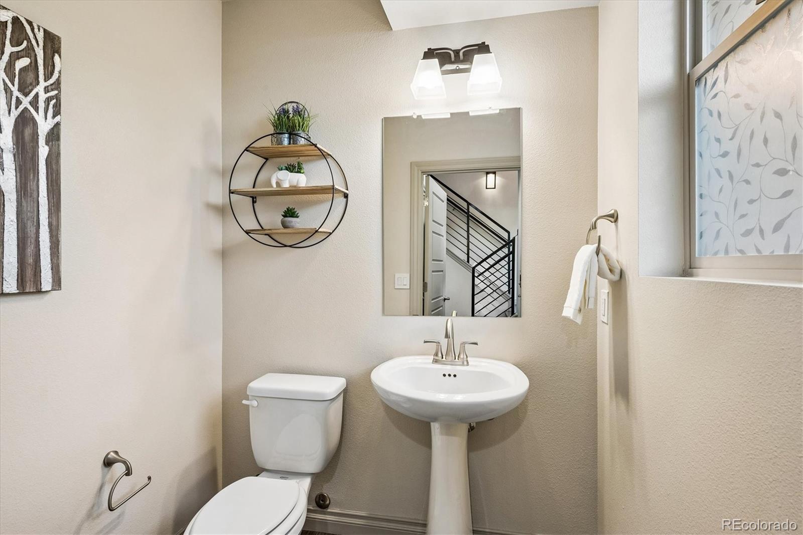 MLS Image #4 for 1818 n clarkson street,denver, Colorado