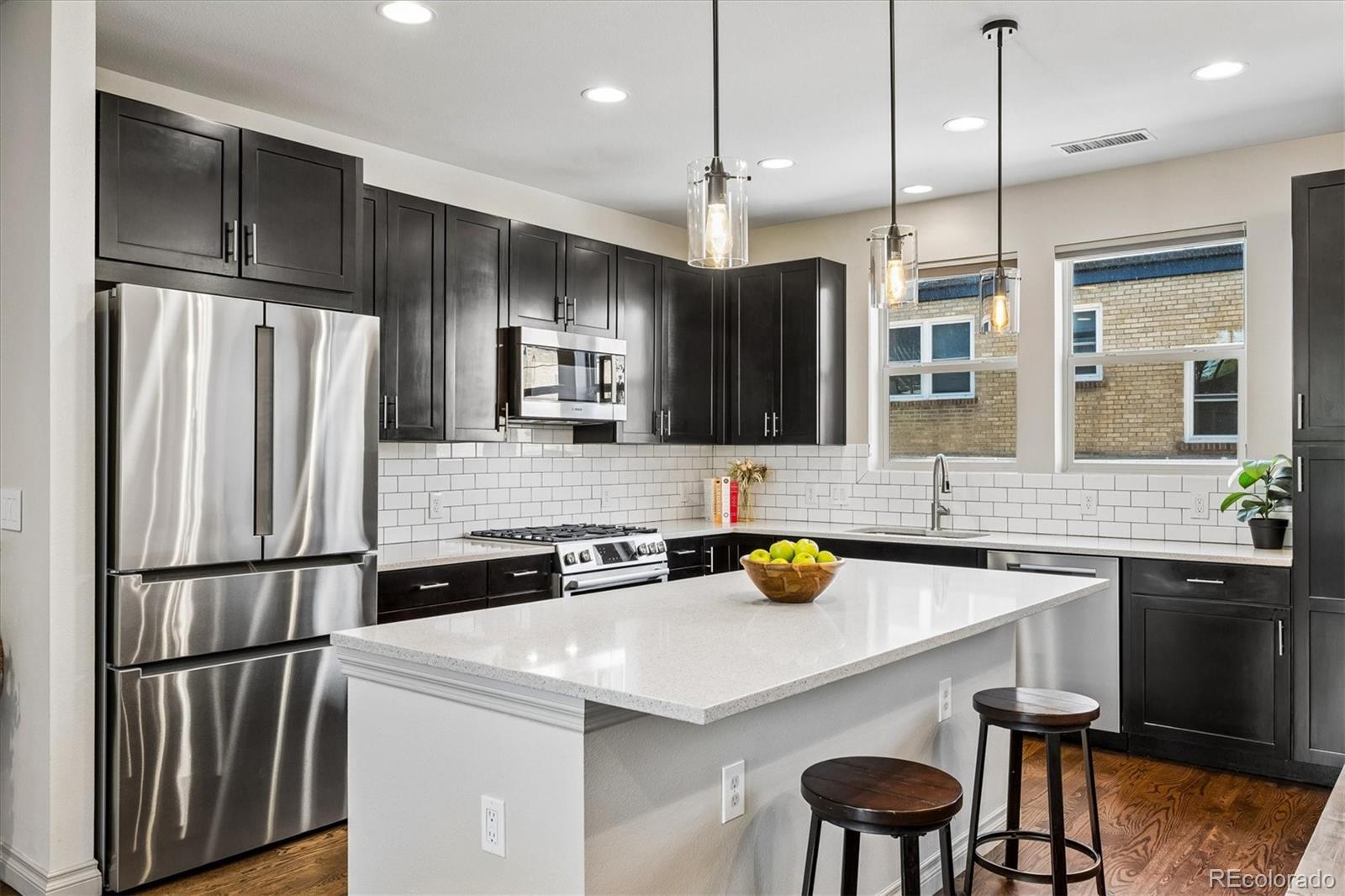 MLS Image #8 for 1818 n clarkson street,denver, Colorado