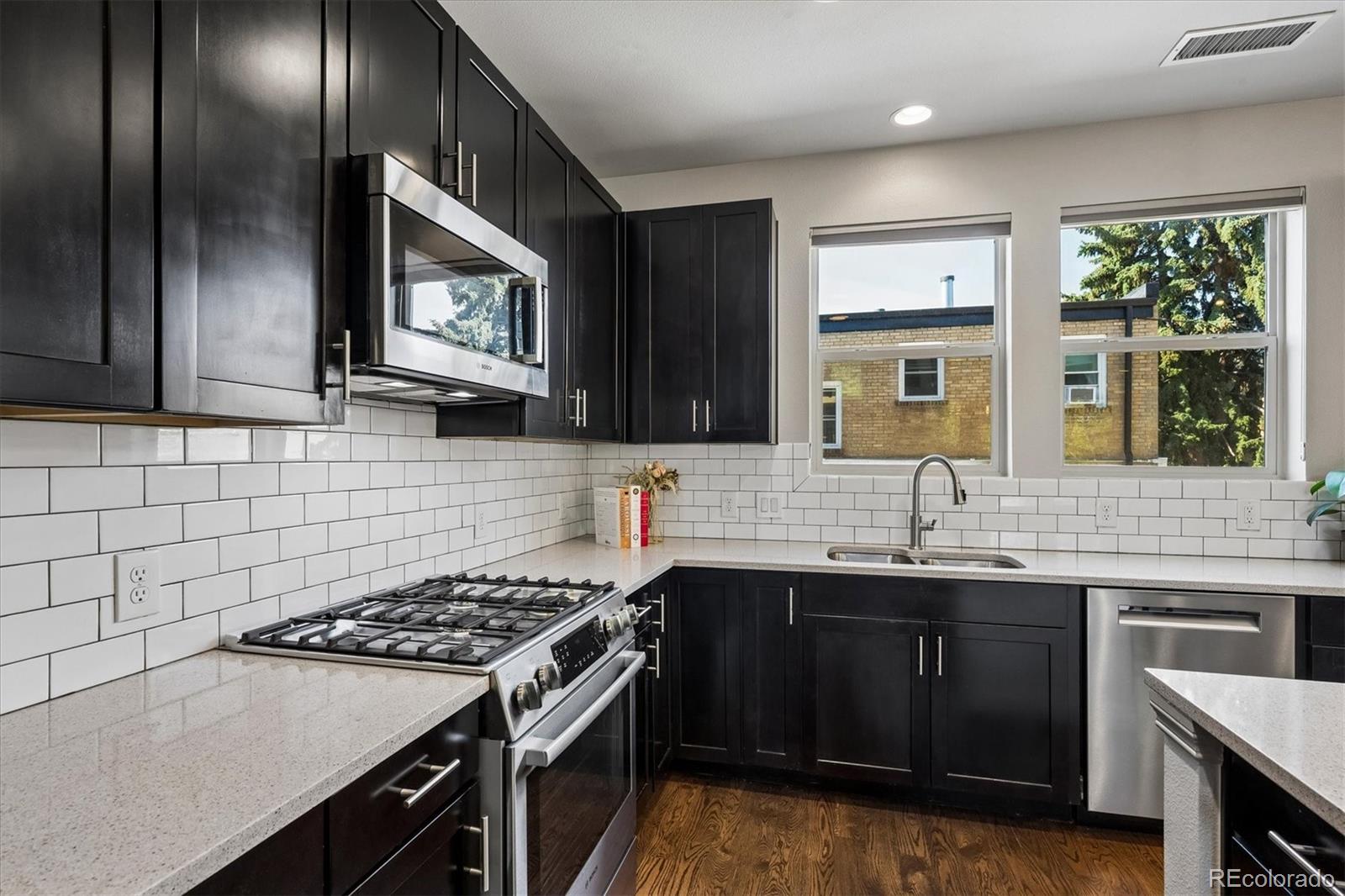 MLS Image #9 for 1818 n clarkson street,denver, Colorado