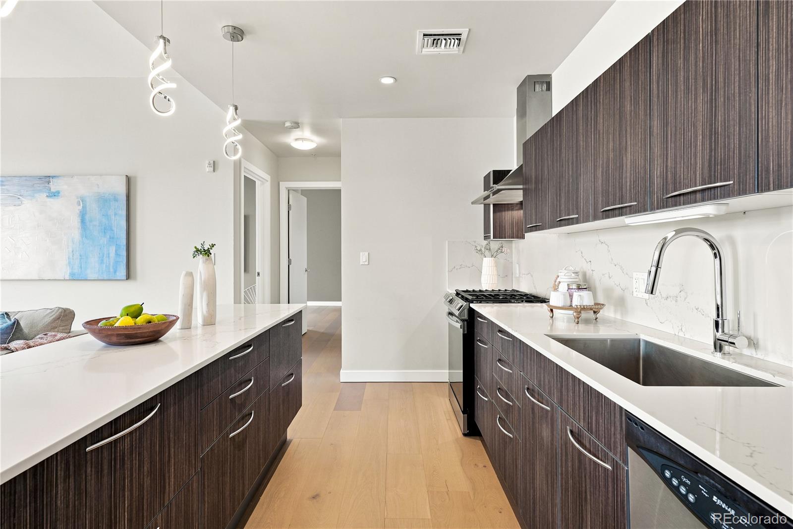 MLS Image #6 for 410  acoma street 211,denver, Colorado