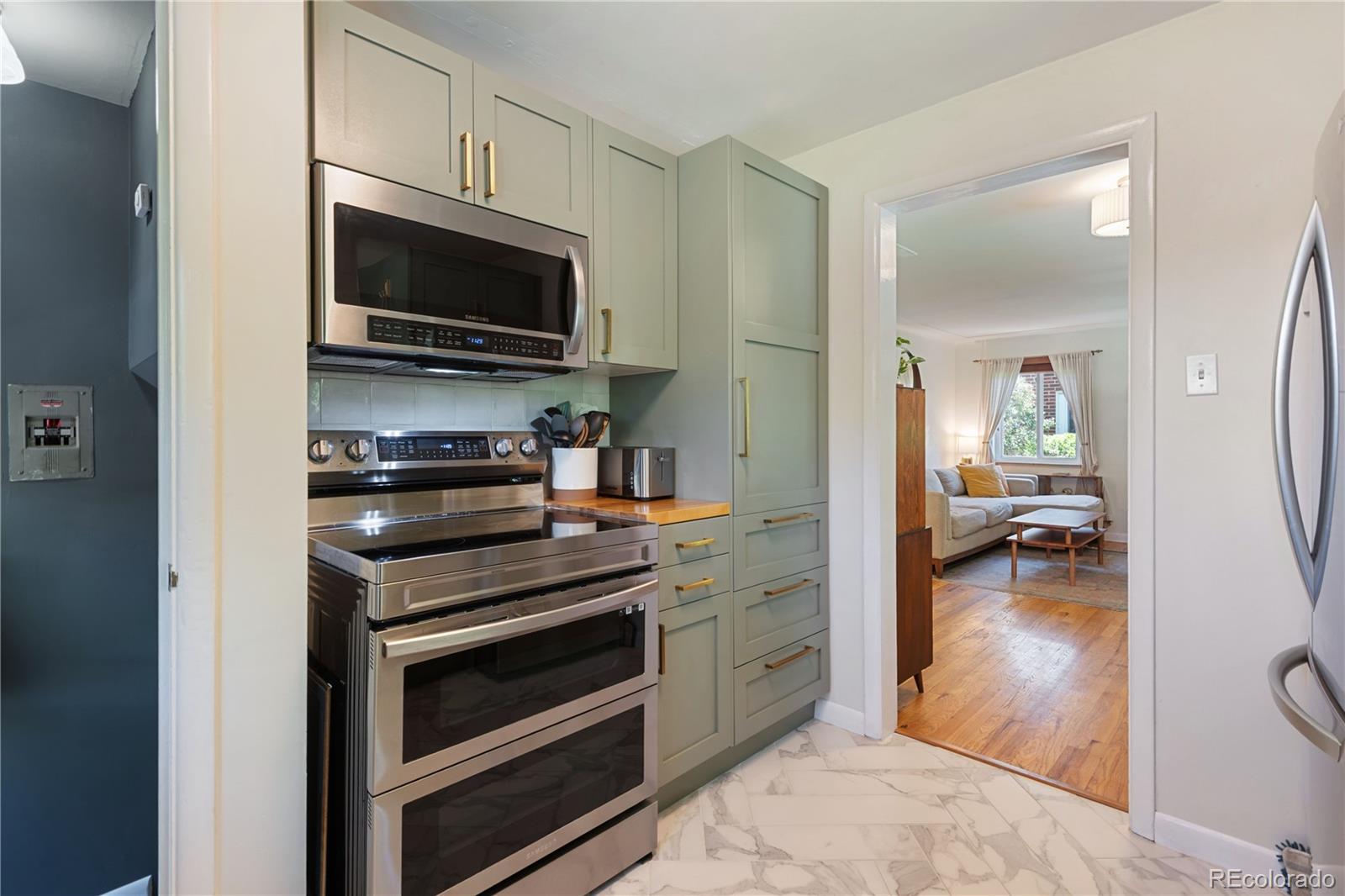 MLS Image #5 for 1320  quince street,denver, Colorado