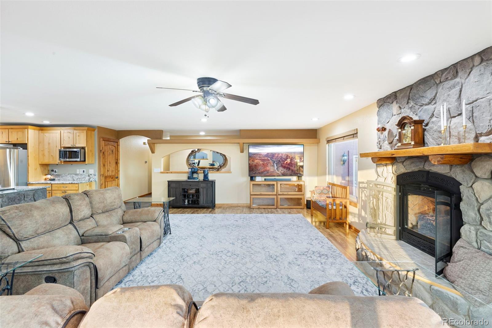 MLS Image #15 for 507  van egmond drive,penrose, Colorado