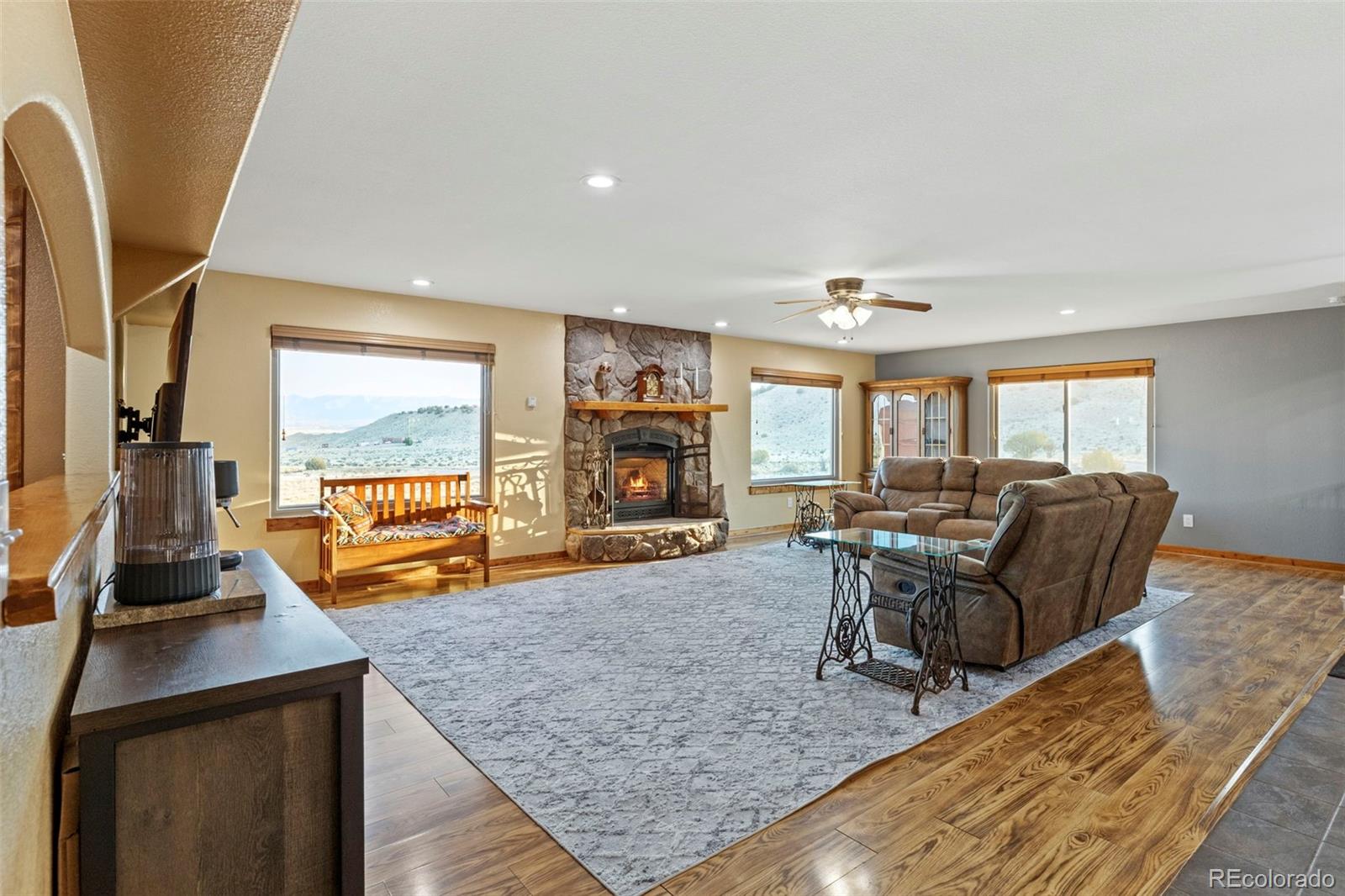 MLS Image #19 for 507  van egmond drive,penrose, Colorado