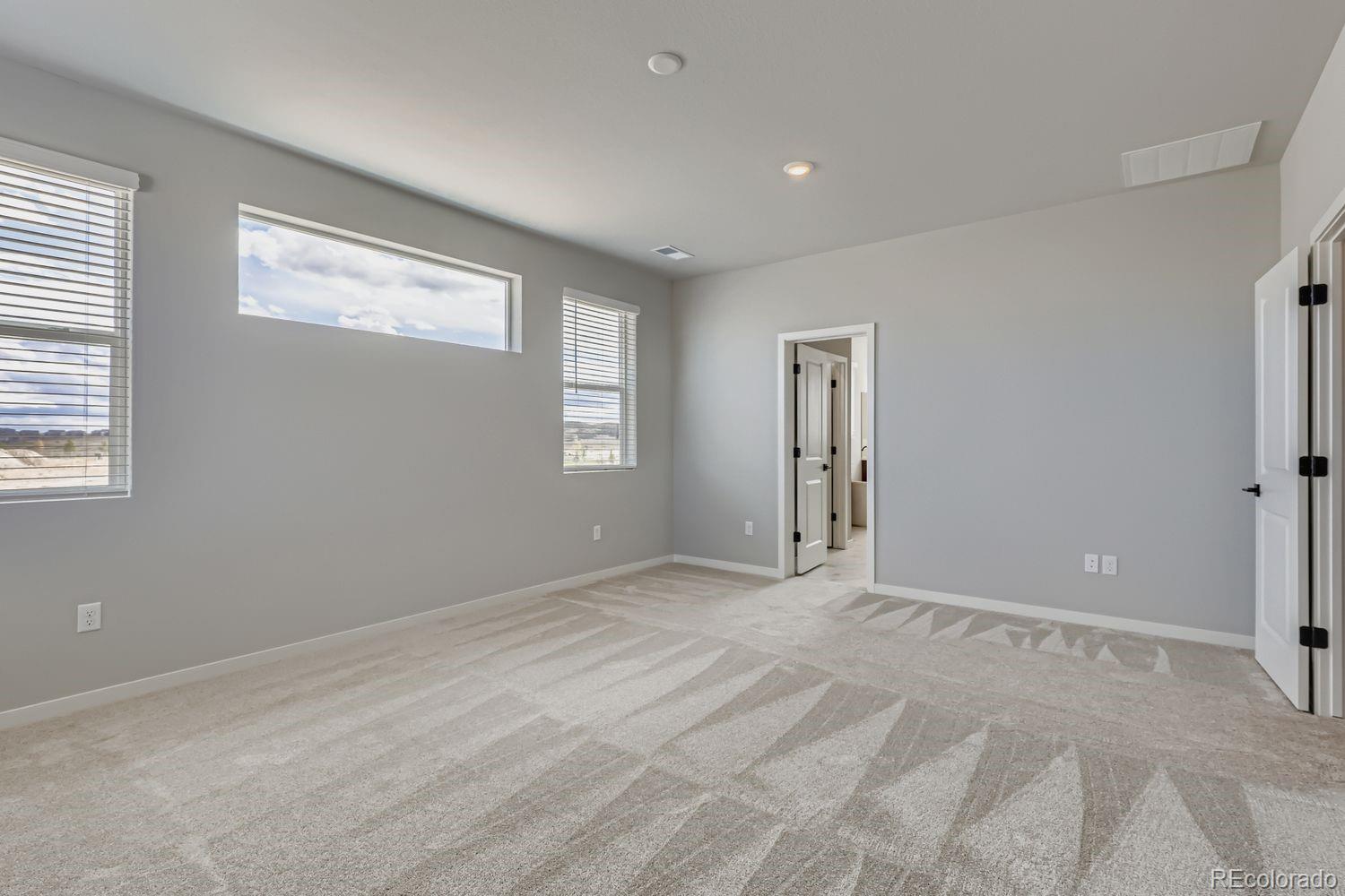 MLS Image #12 for 46515  sunrise court,bennett, Colorado