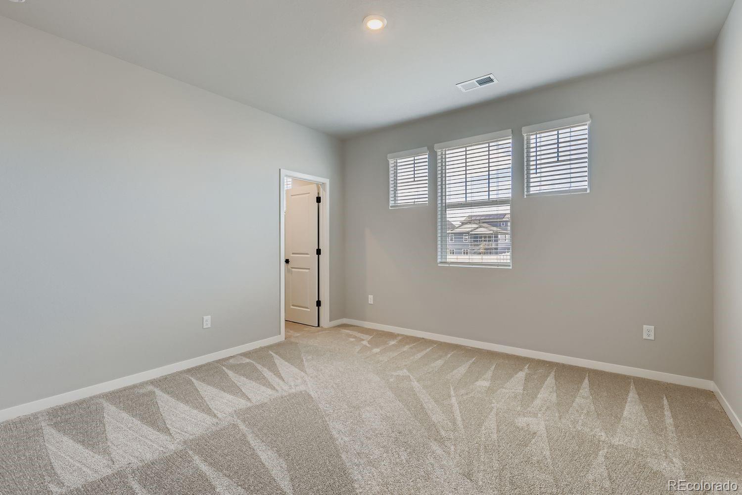 MLS Image #17 for 46515  sunrise court,bennett, Colorado