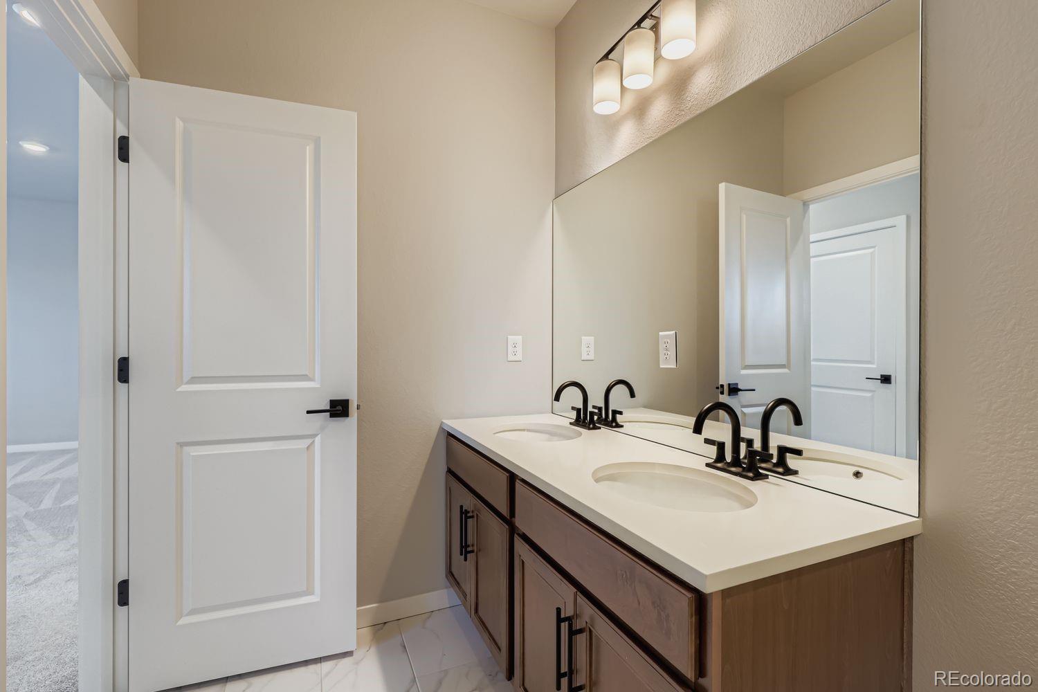 MLS Image #20 for 46515  sunrise court,bennett, Colorado
