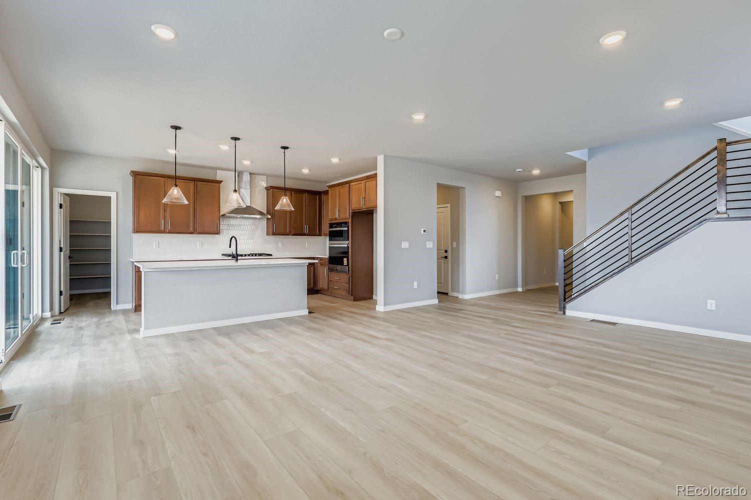 MLS Image #5 for 46515  sunrise court,bennett, Colorado
