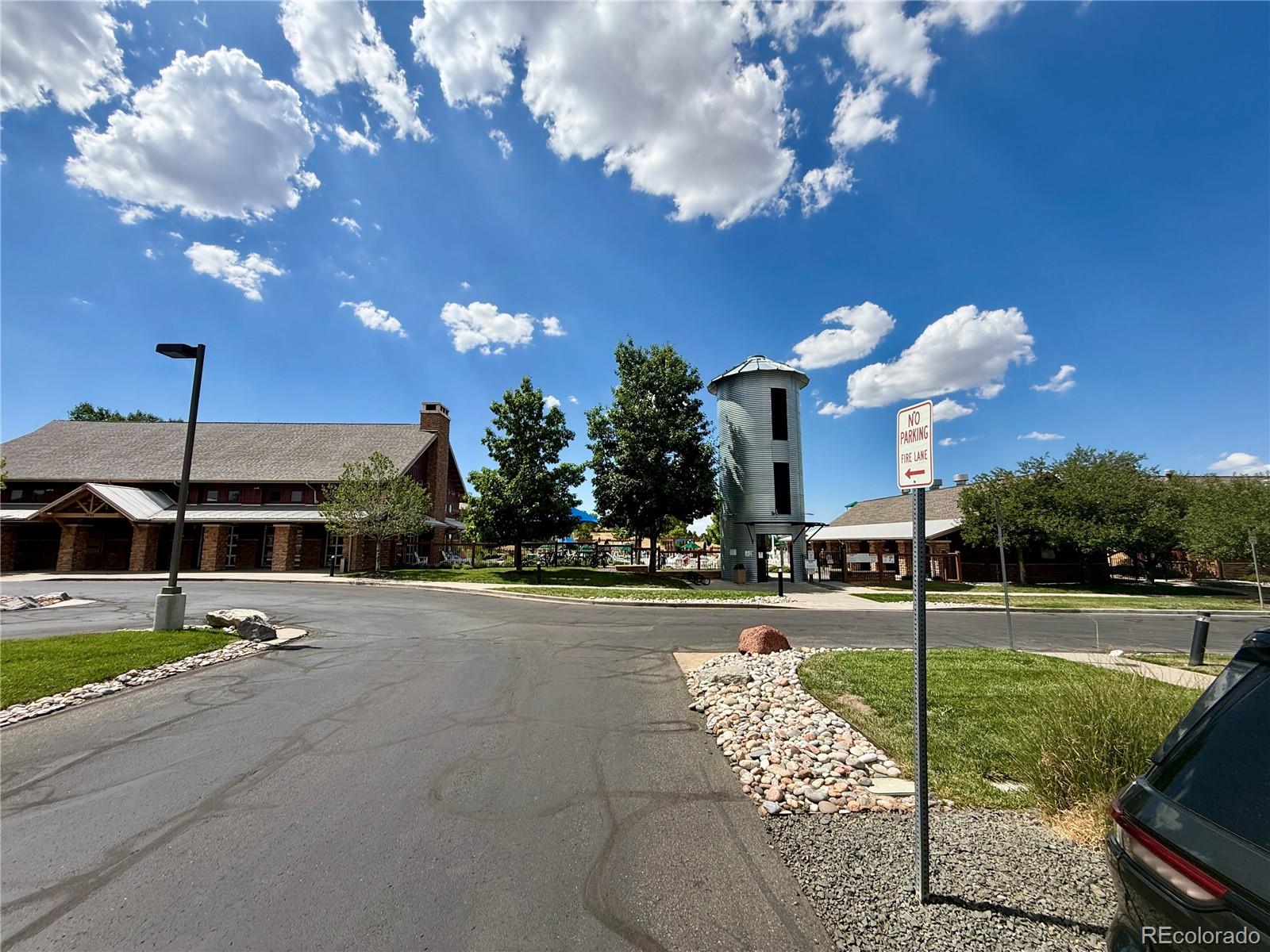 MLS Image #38 for 1904  coach house loop,castle rock, Colorado