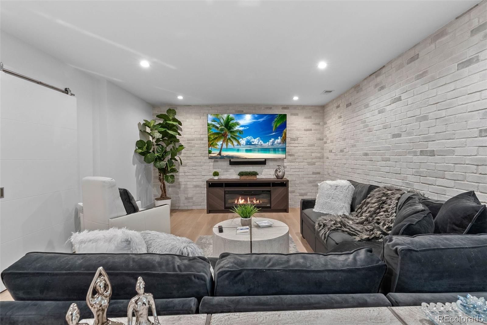 MLS Image #36 for 5870 s bemis street,littleton, Colorado