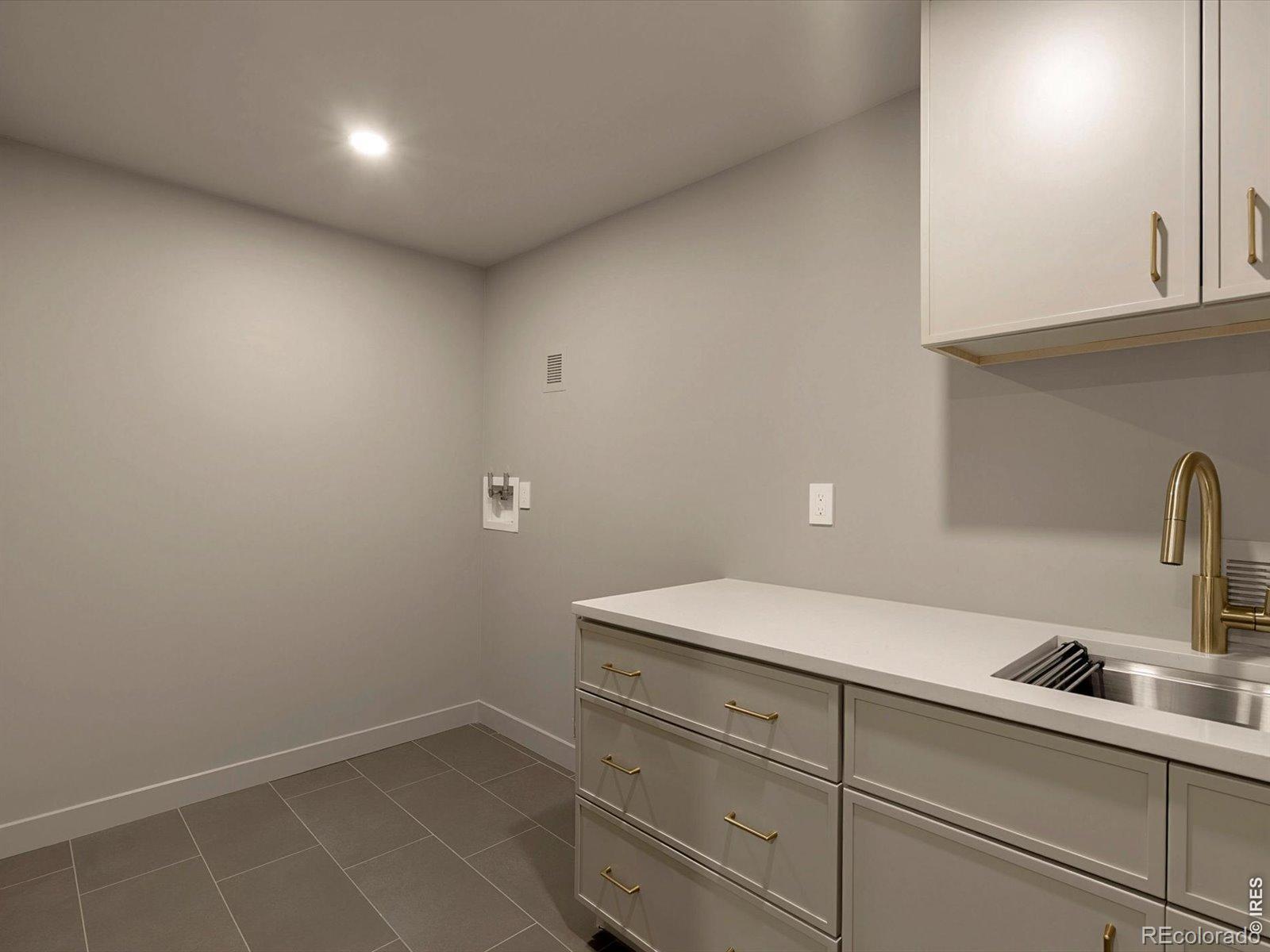 MLS Image #41 for 11347 w 26th place,lakewood, Colorado