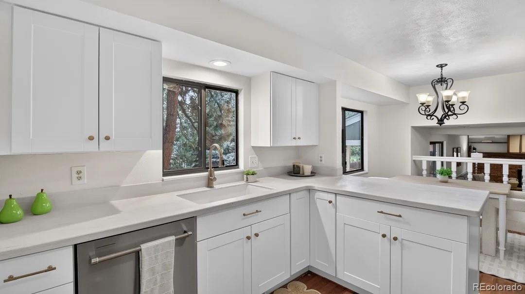 MLS Image #8 for 3053 e phillips drive,centennial, Colorado