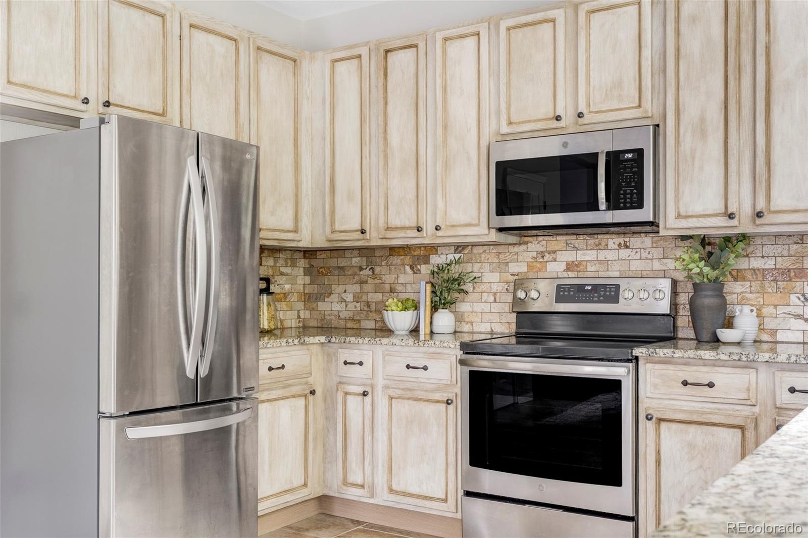 MLS Image #10 for 1189 s fultondale circle,aurora, Colorado