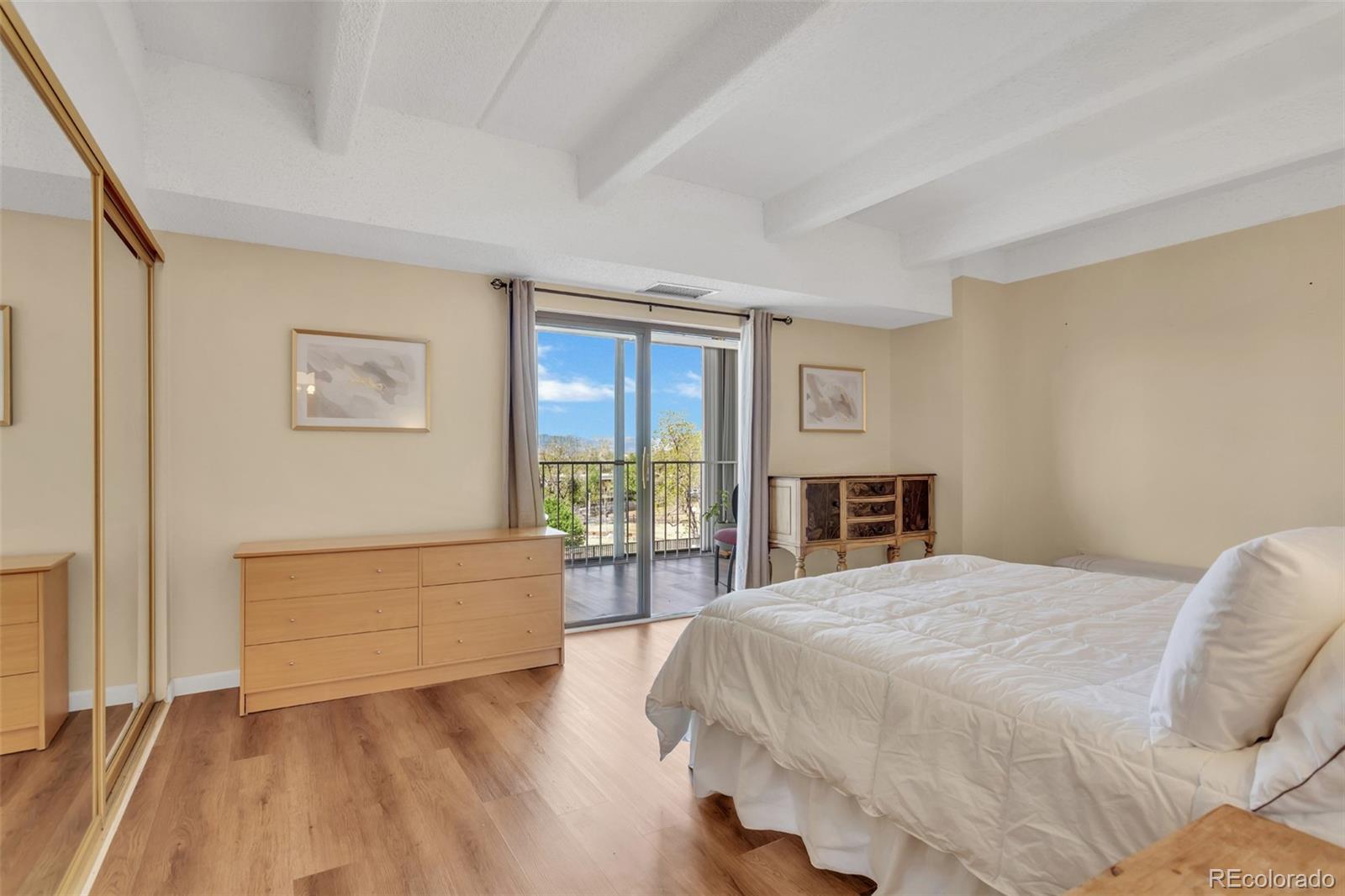 MLS Image #7 for 7877 e mississippi avenue 301,denver, Colorado