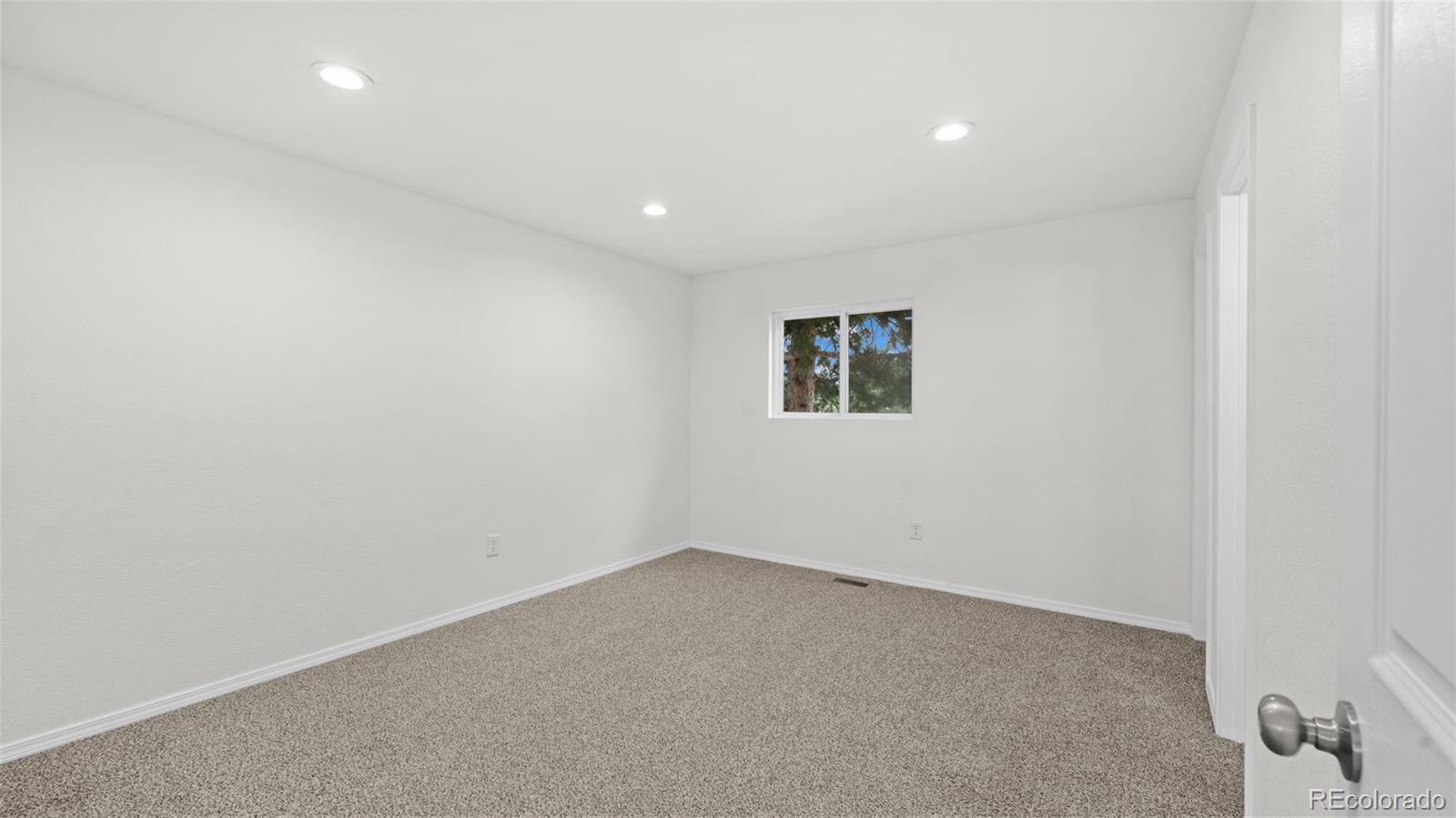 MLS Image #14 for 5625  escapardo way,colorado springs, Colorado