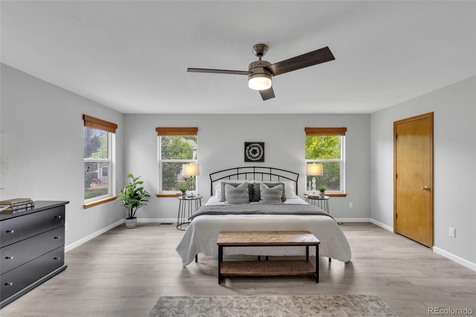 MLS Image #17 for 8053 s kittredge way,englewood, Colorado