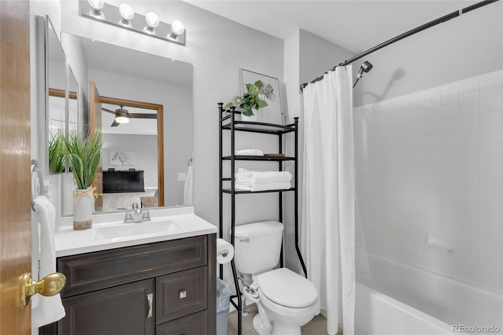 MLS Image #23 for 8053 s kittredge way,englewood, Colorado