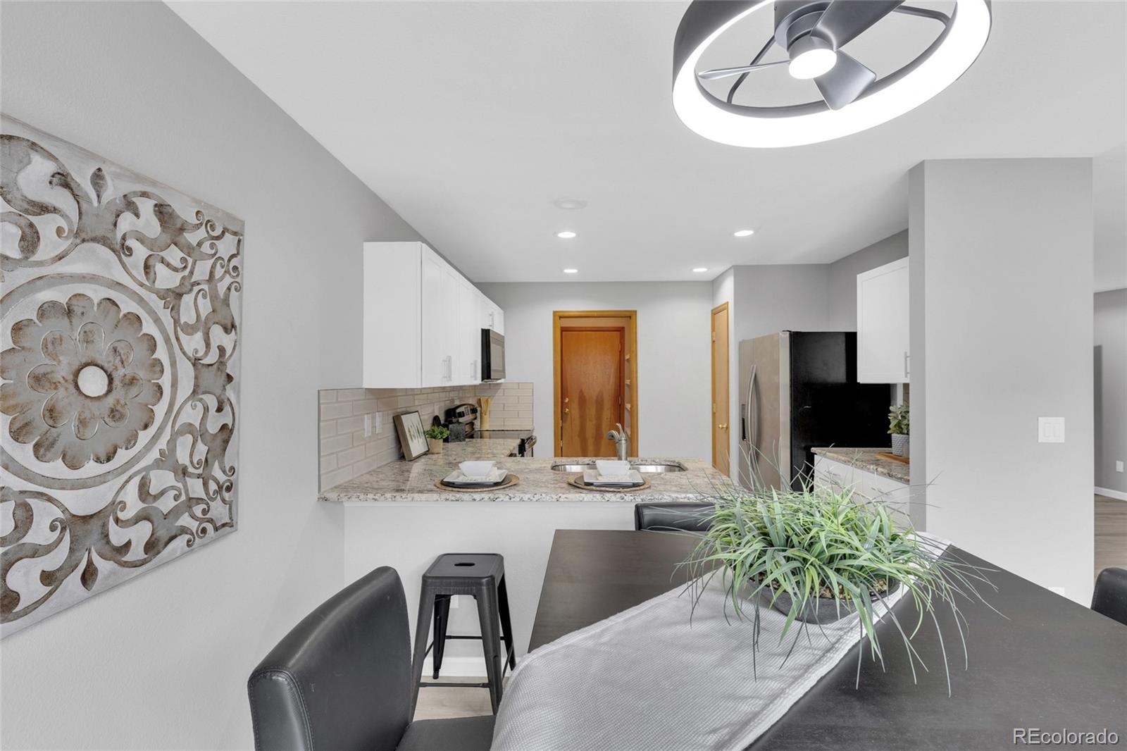 MLS Image #5 for 8053 s kittredge way,englewood, Colorado