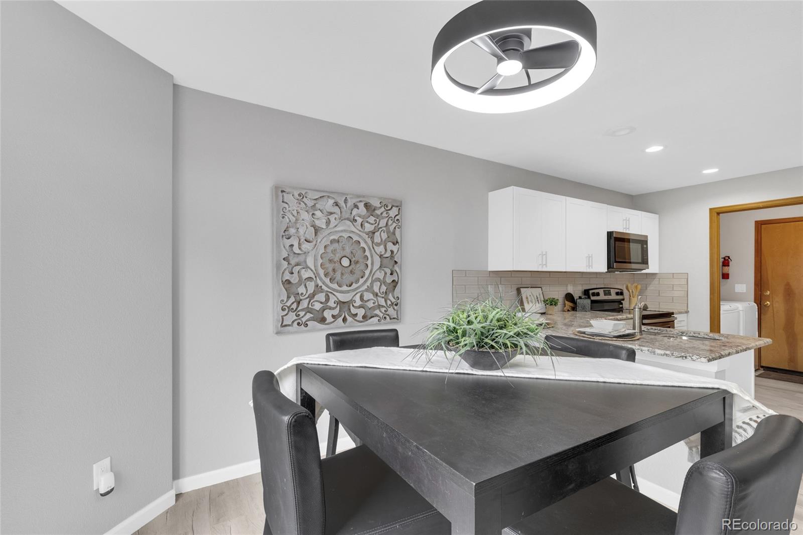 MLS Image #6 for 8053 s kittredge way,englewood, Colorado