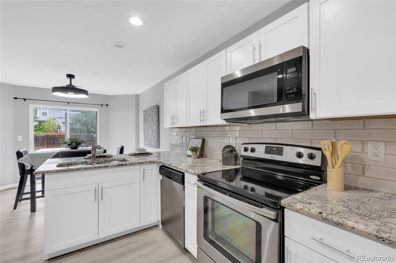 MLS Image #8 for 8053 s kittredge way,englewood, Colorado