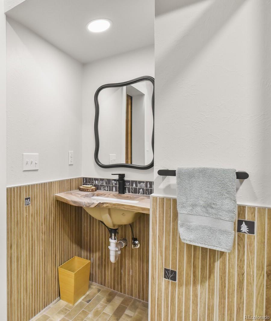 MLS Image #34 for 2005  ridgeway avenue,colorado springs, Colorado