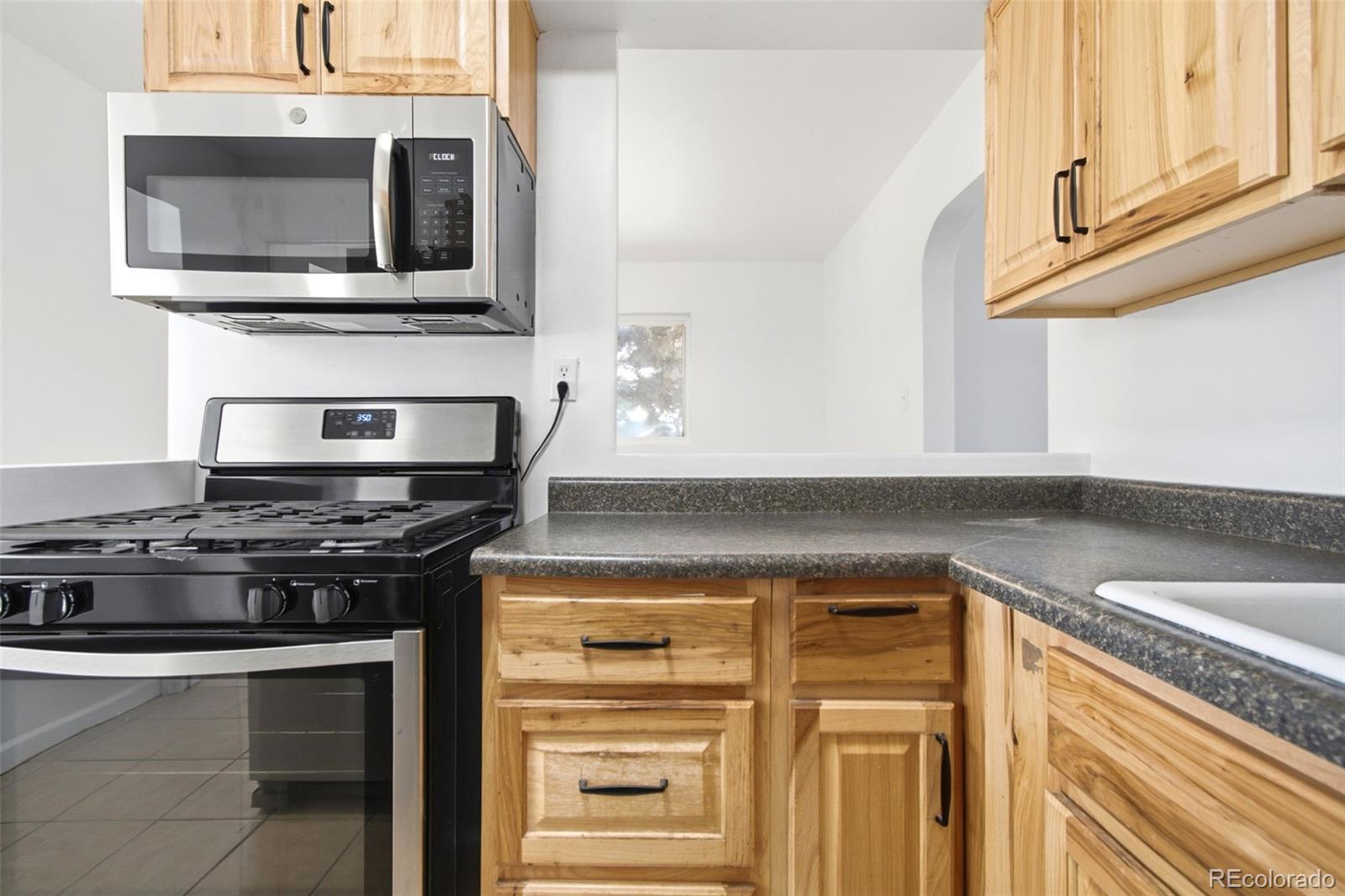 MLS Image #12 for 940  ash court,thornton, Colorado