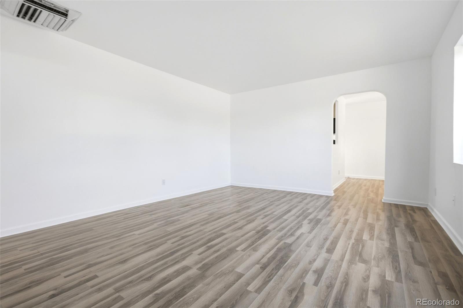 MLS Image #2 for 940  ash court,thornton, Colorado