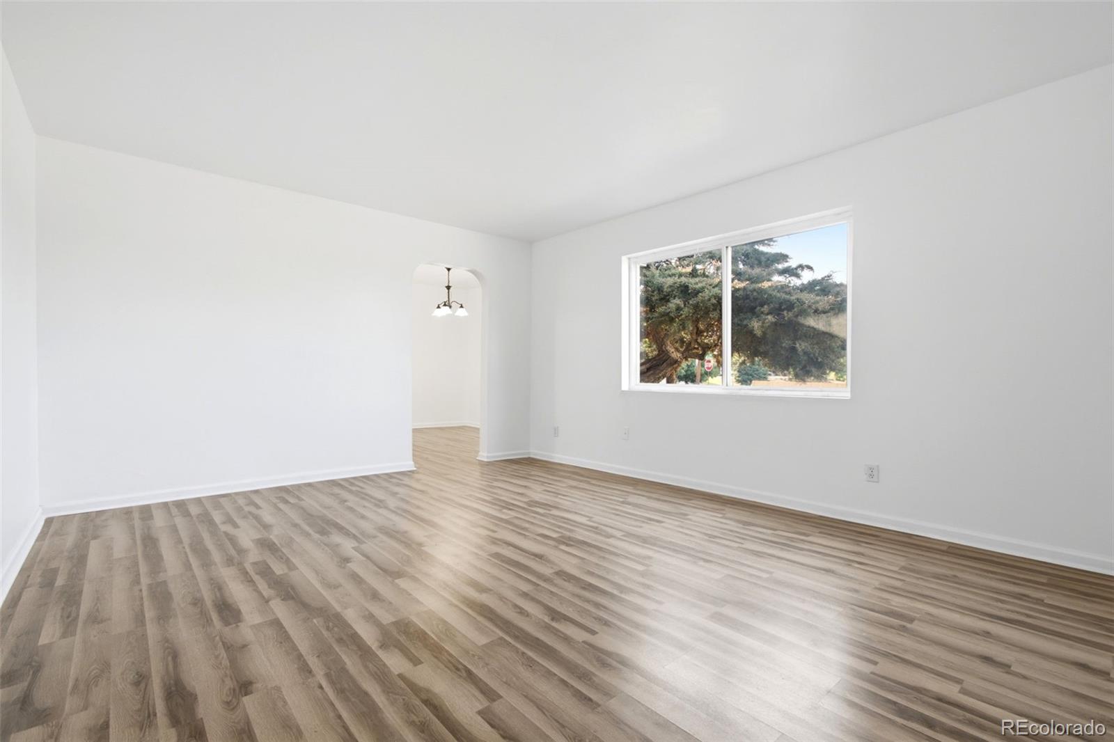 MLS Image #3 for 940  ash court,thornton, Colorado
