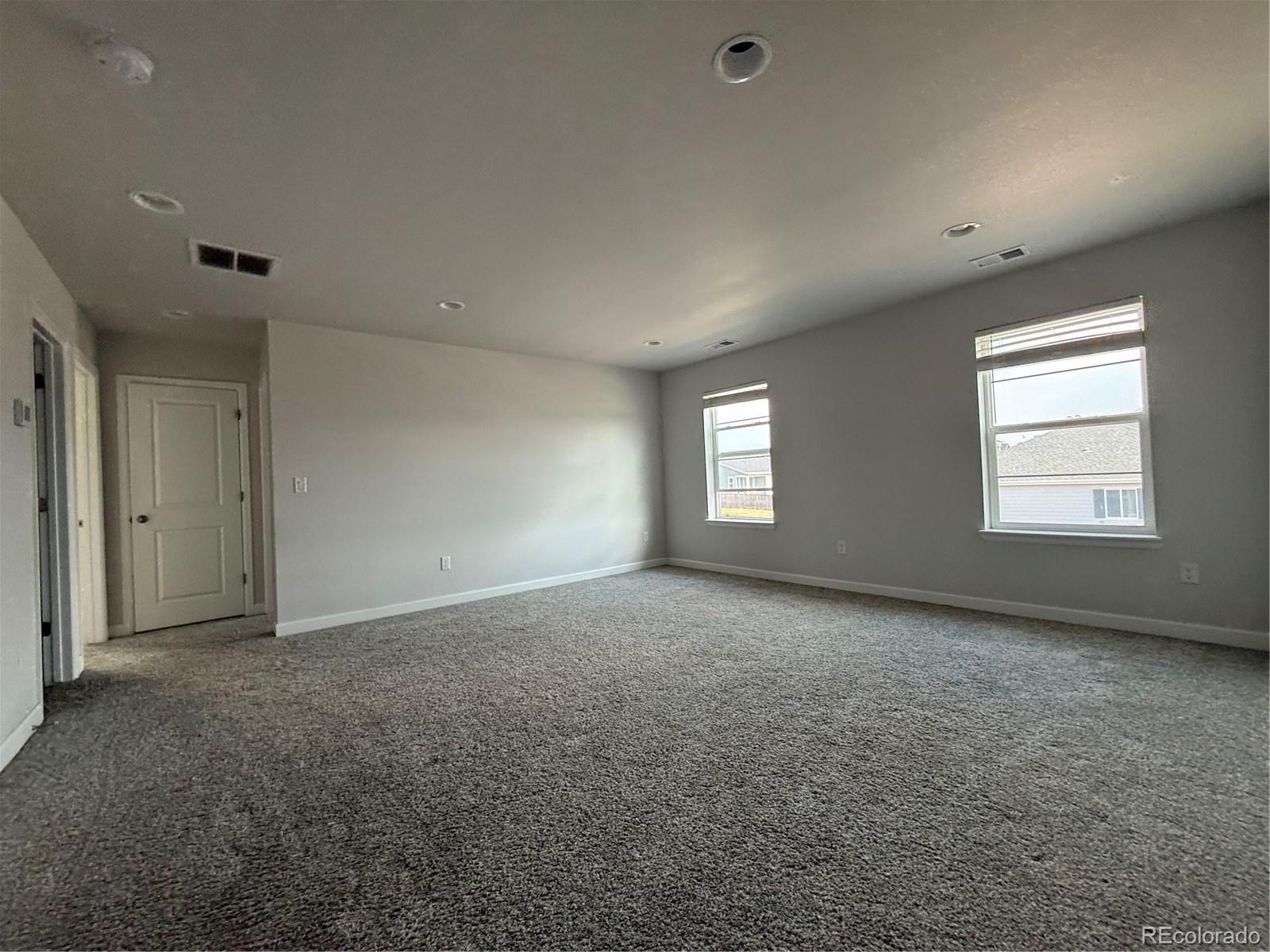 MLS Image #12 for 27811 e 9th drive,aurora, Colorado