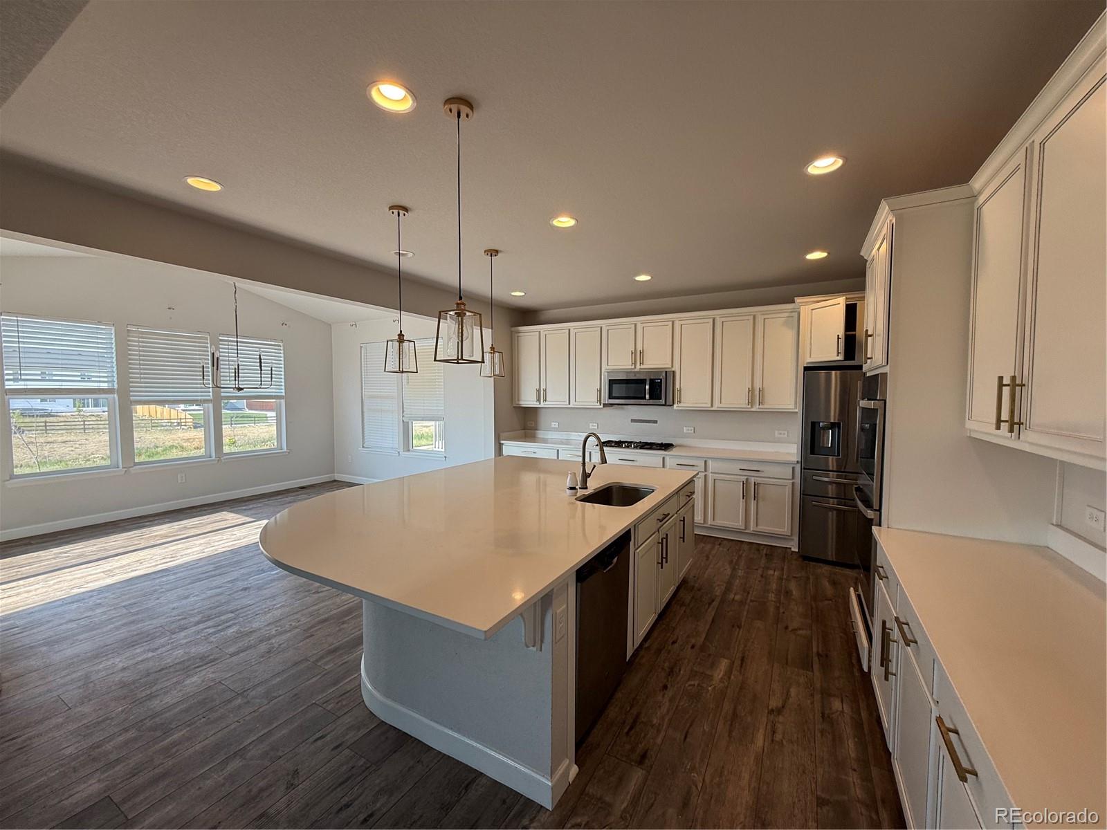 MLS Image #6 for 27811 e 9th drive,aurora, Colorado