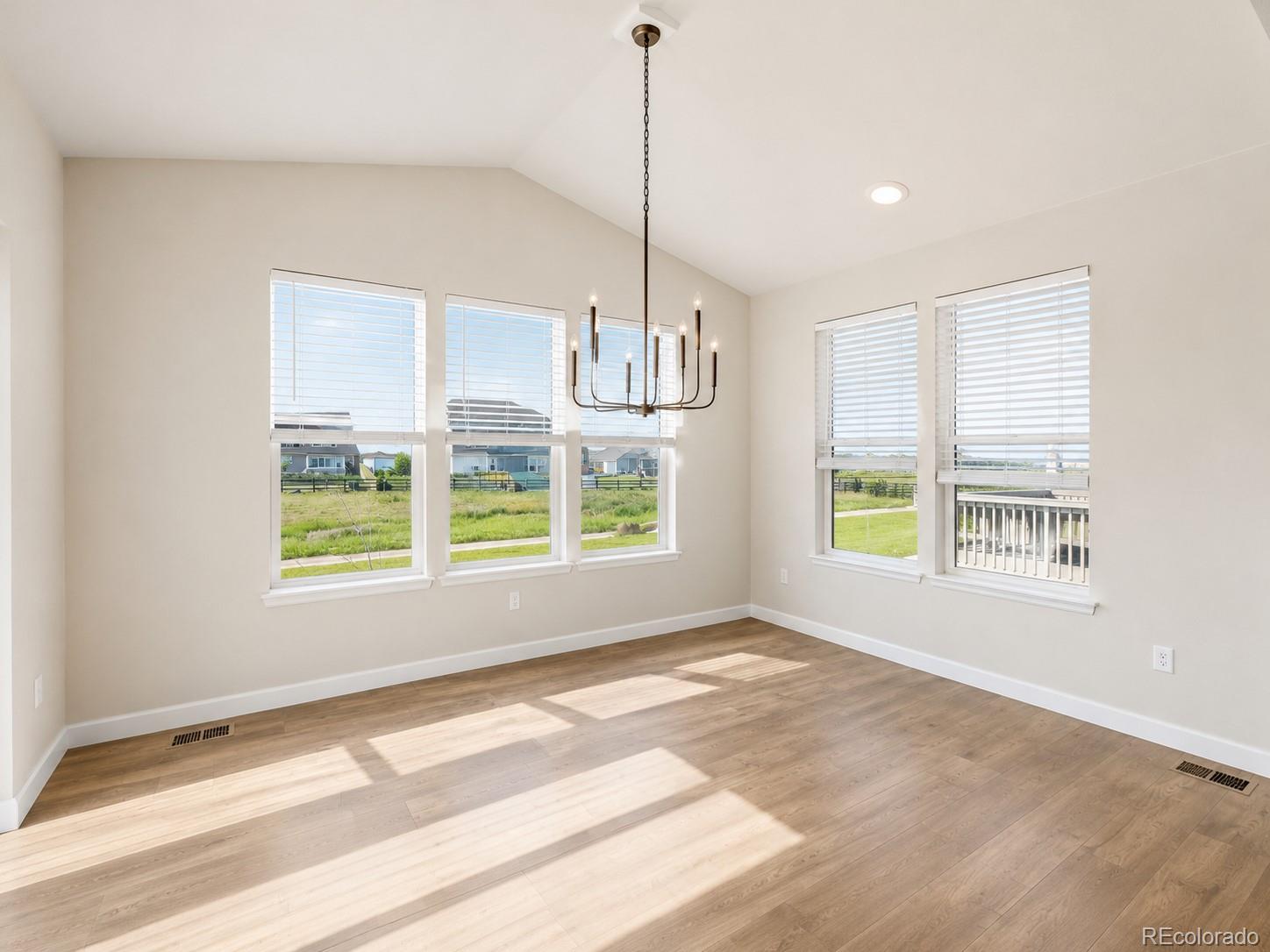 MLS Image #7 for 27811 e 9th drive,aurora, Colorado