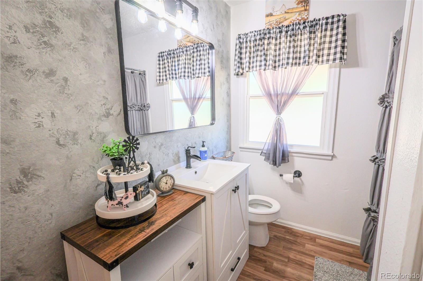 MLS Image #13 for 609 e saint elmo avenue,colorado springs, Colorado