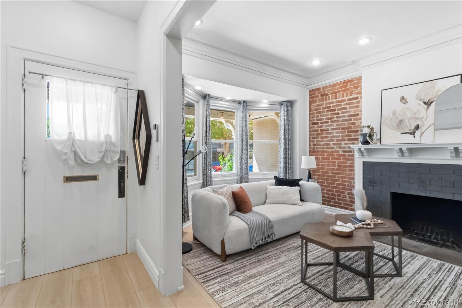 MLS Image #7 for 960 n ogden street,denver, Colorado