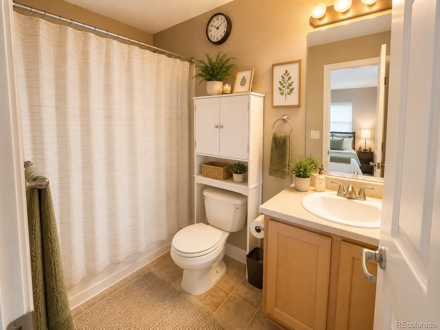 MLS Image #5 for 9797  mayfair street,englewood, Colorado