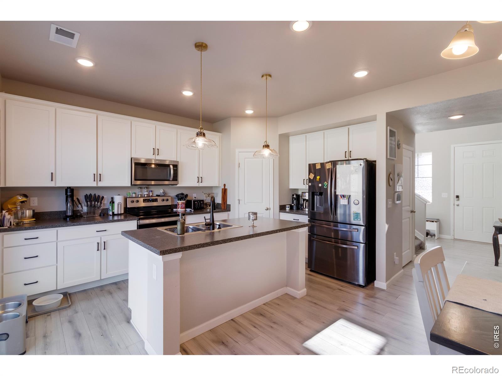 MLS Image #3 for 16733  beaumont boulevard,mead, Colorado