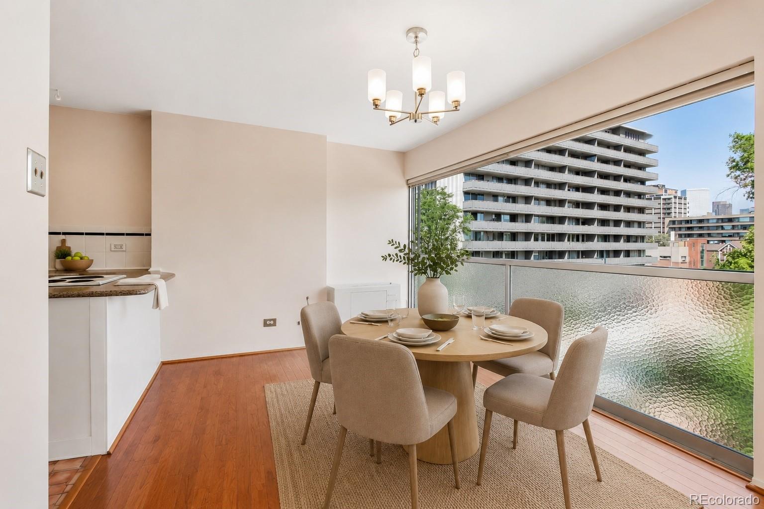 MLS Image #10 for 888 n logan street,denver, Colorado