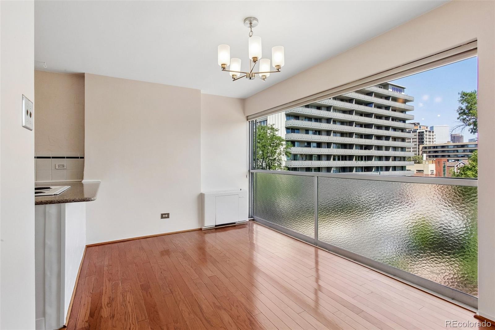 MLS Image #11 for 888 n logan street,denver, Colorado