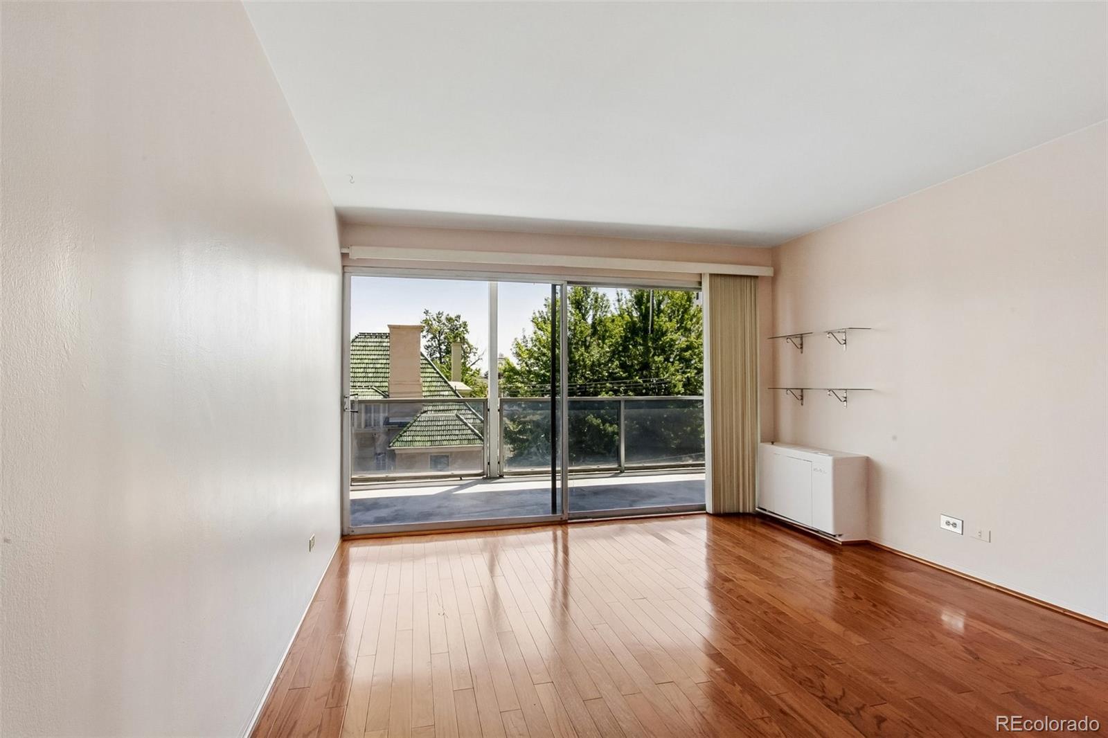MLS Image #18 for 888 n logan street,denver, Colorado