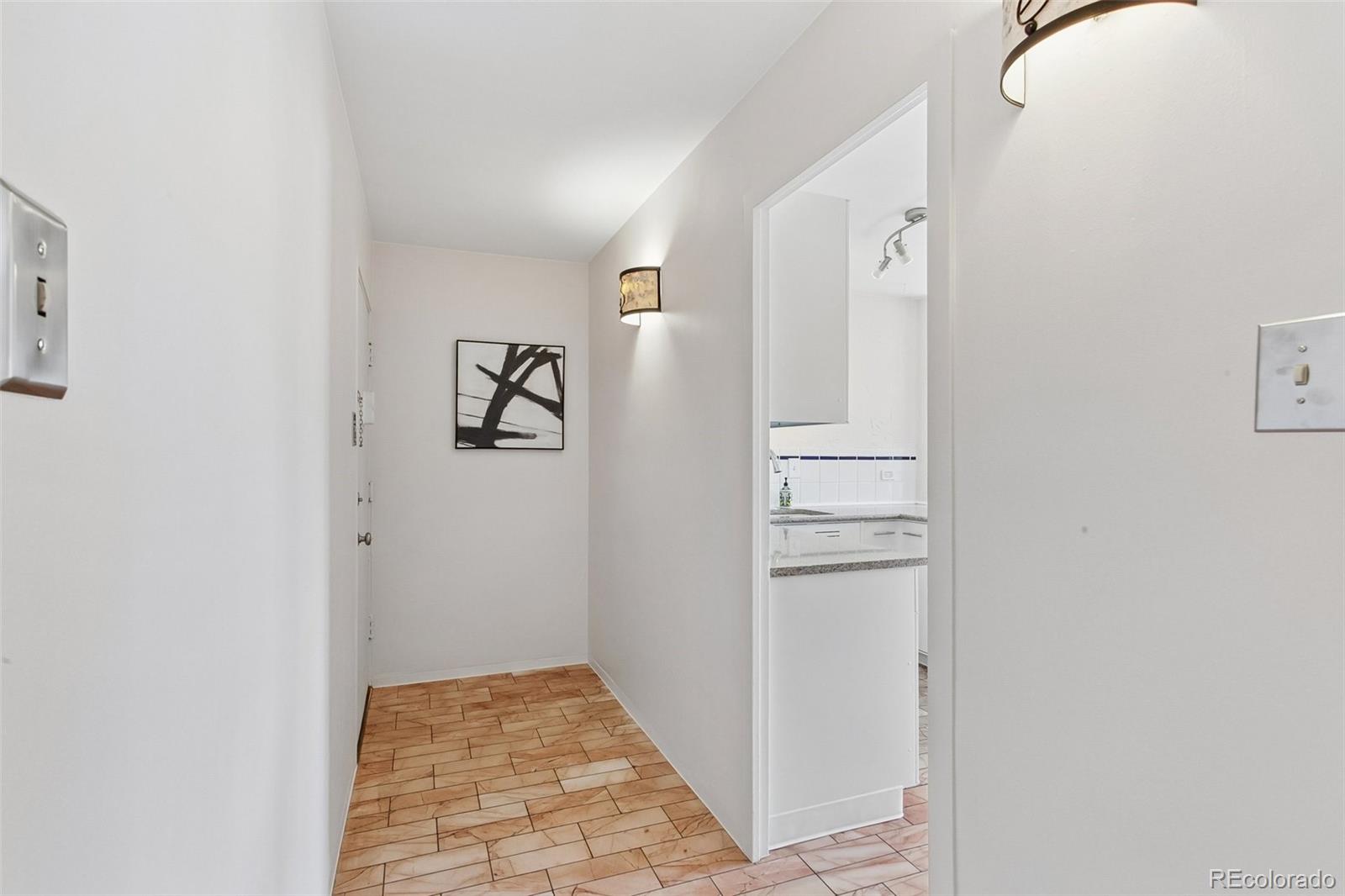 MLS Image #3 for 888 n logan street,denver, Colorado