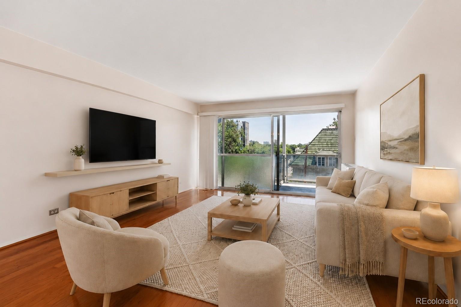 MLS Image #4 for 888 n logan street,denver, Colorado