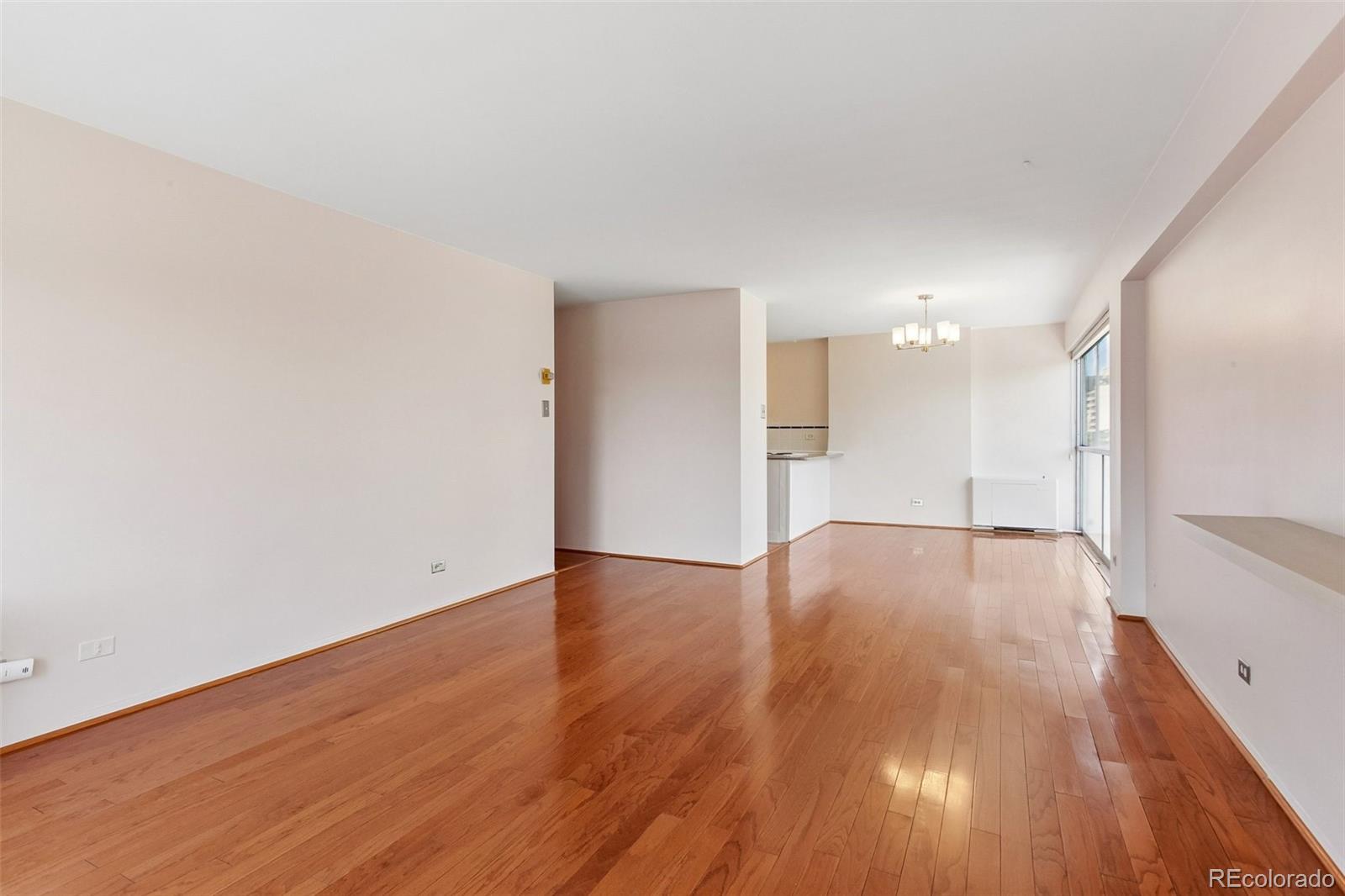 MLS Image #7 for 888 n logan street,denver, Colorado