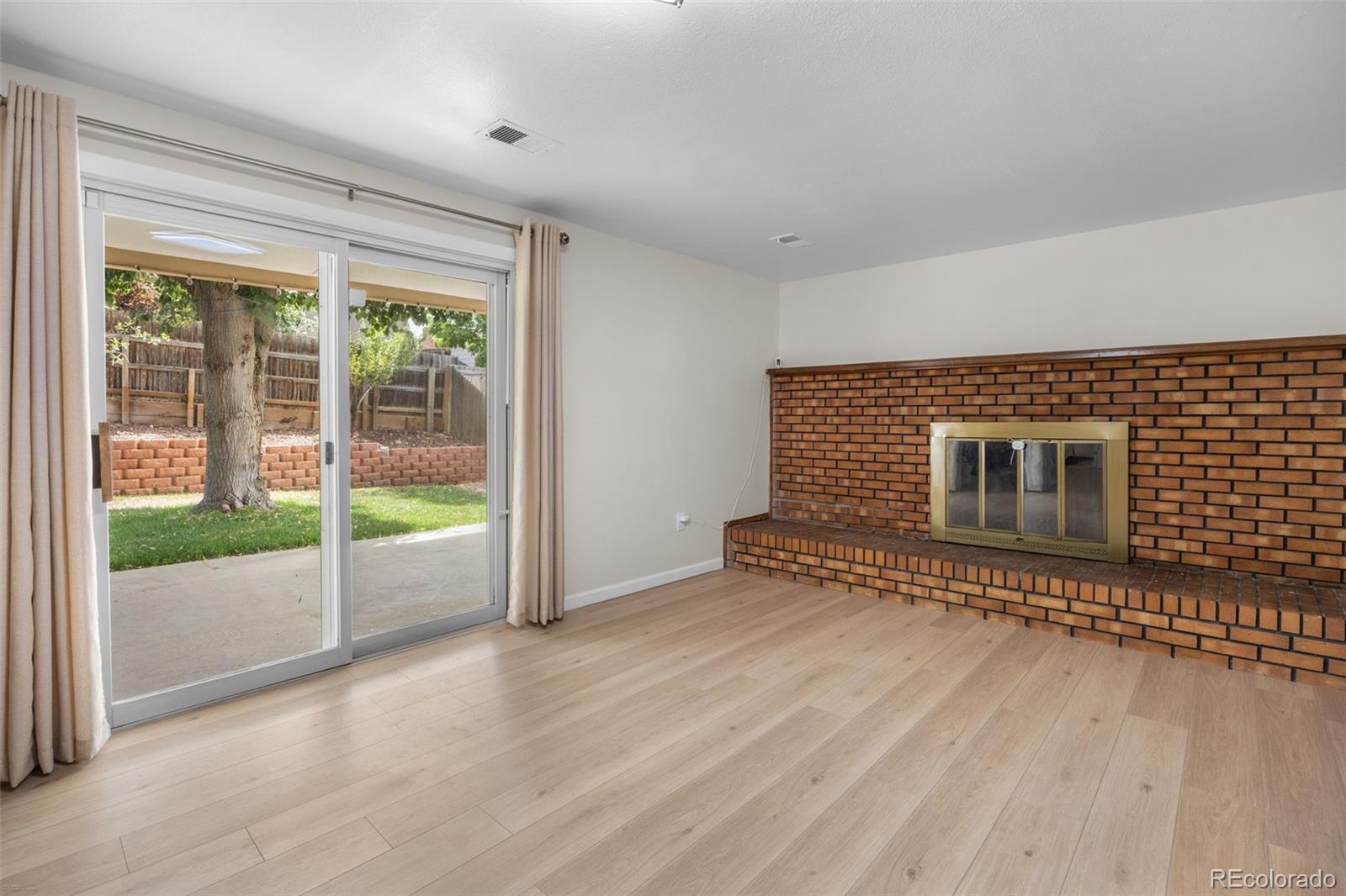 MLS Image #12 for 8722 e layton avenue,denver, Colorado