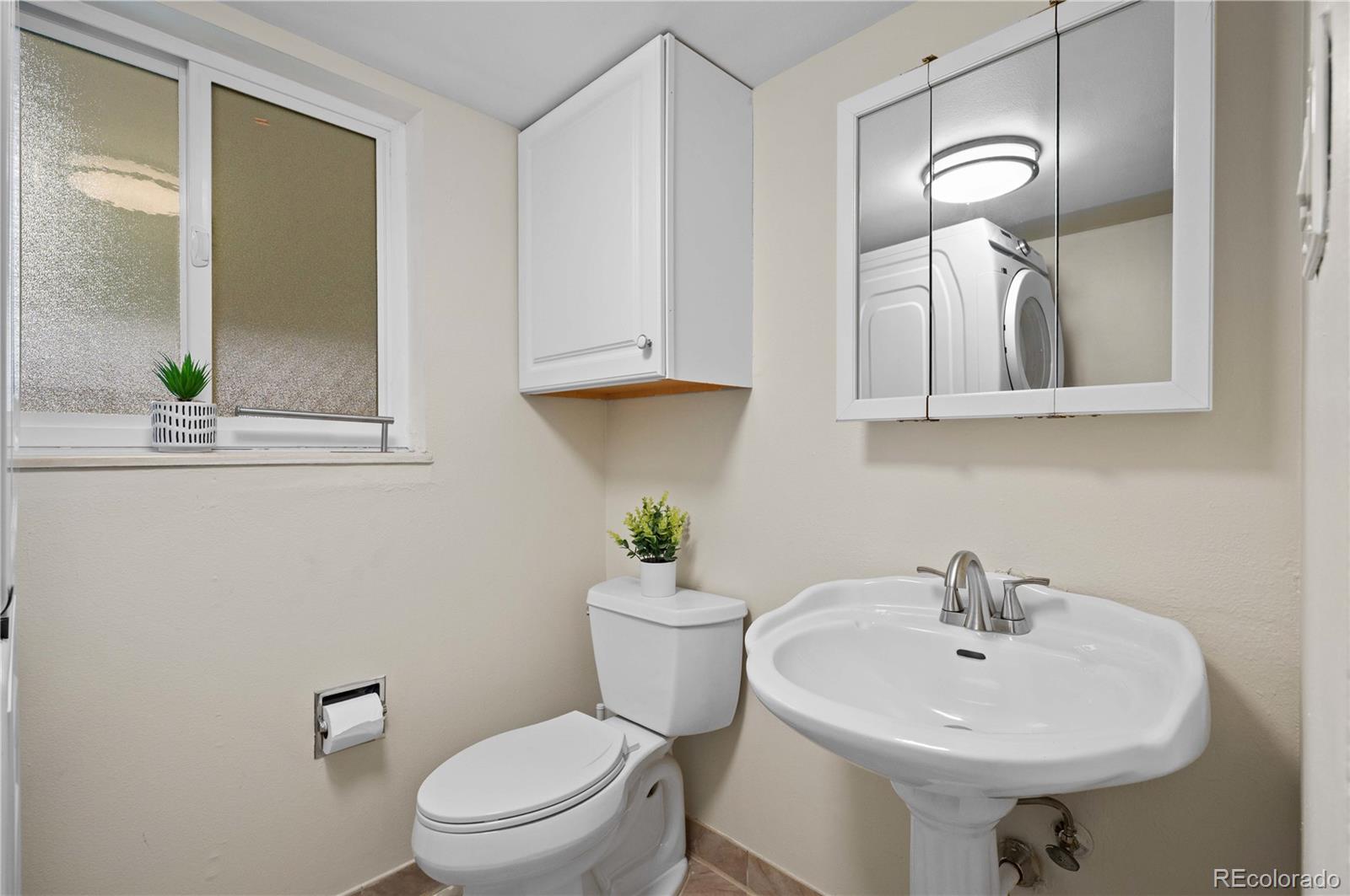 MLS Image #22 for 8722 e layton avenue,denver, Colorado