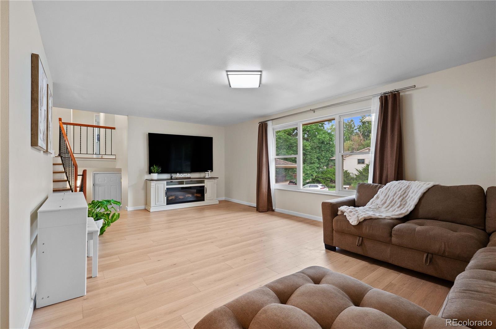 MLS Image #5 for 8722 e layton avenue,denver, Colorado