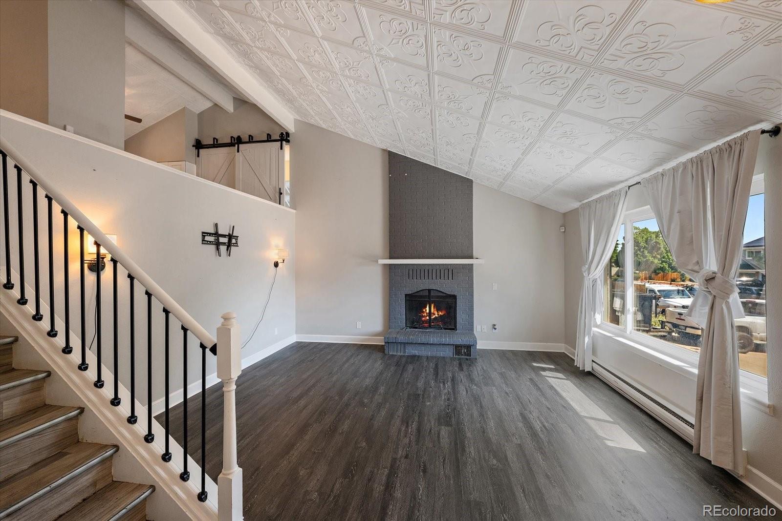 MLS Image #2 for 923 s ouray street,aurora, Colorado
