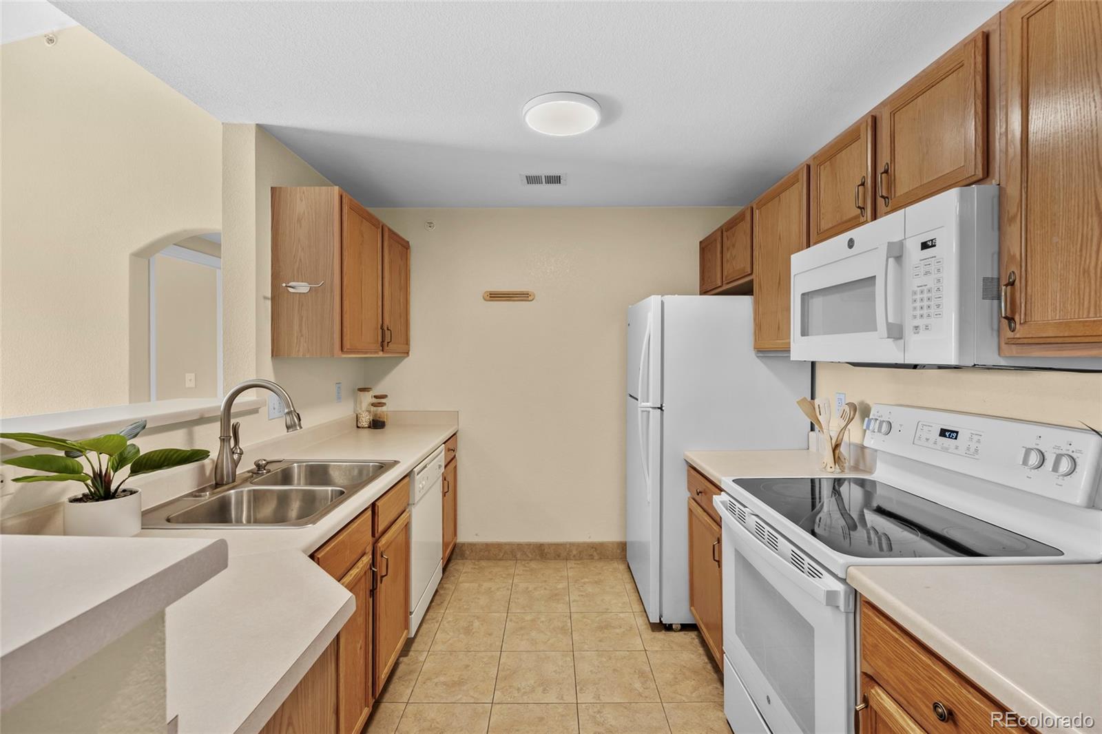 MLS Image #14 for 7440 s blackhawk street,englewood, Colorado