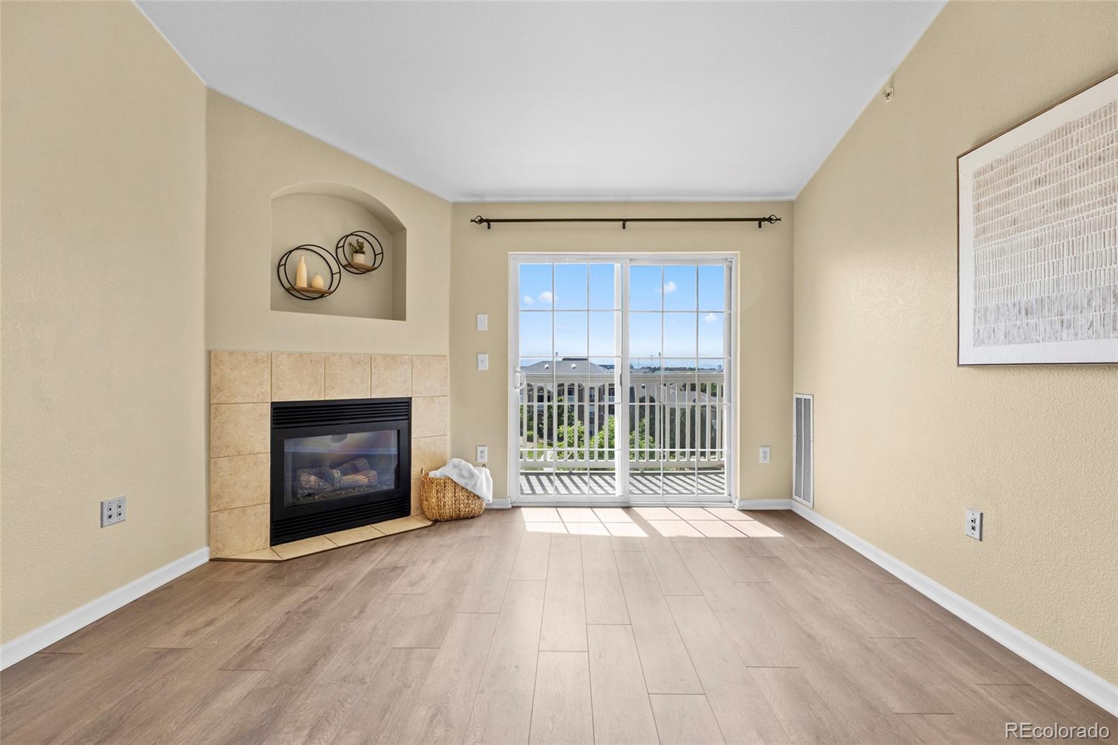 MLS Image #8 for 7440 s blackhawk street,englewood, Colorado