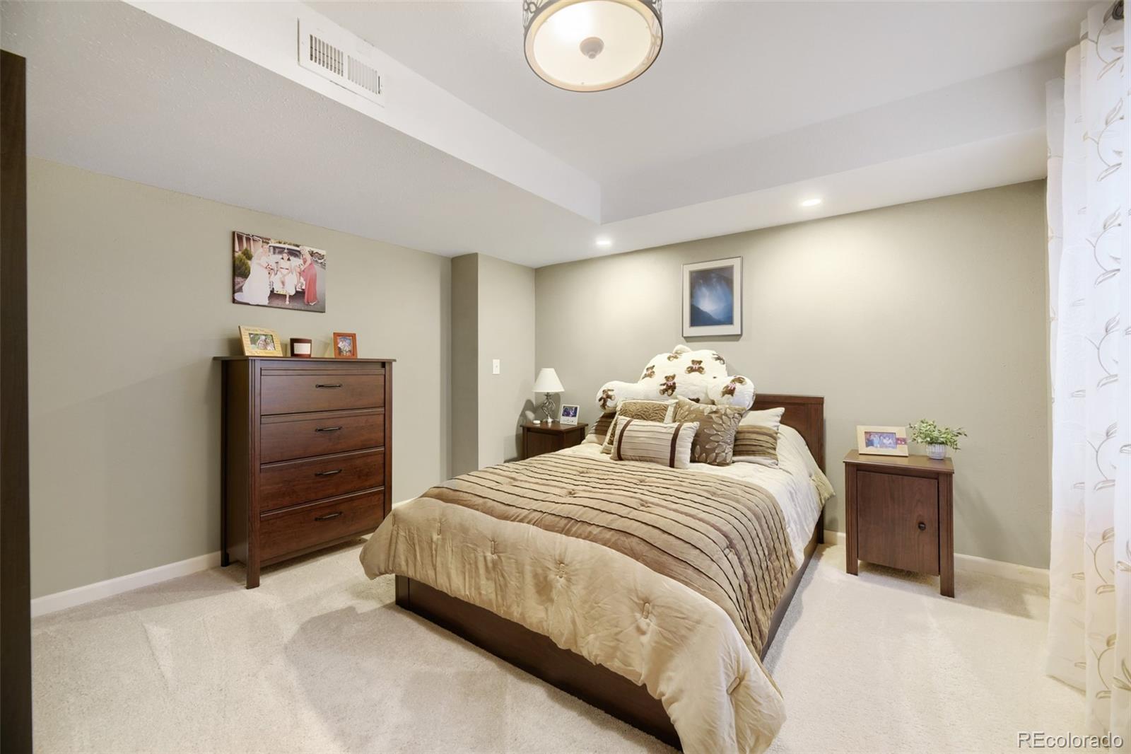 MLS Image #23 for 7579 s monaco way,englewood, Colorado
