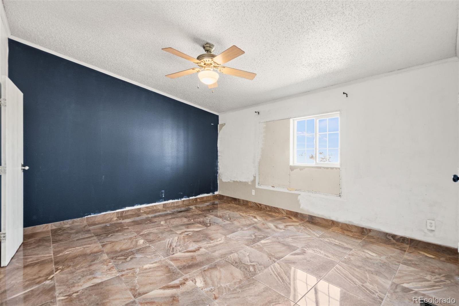 MLS Image #13 for 14950  powhaton road,brighton, Colorado