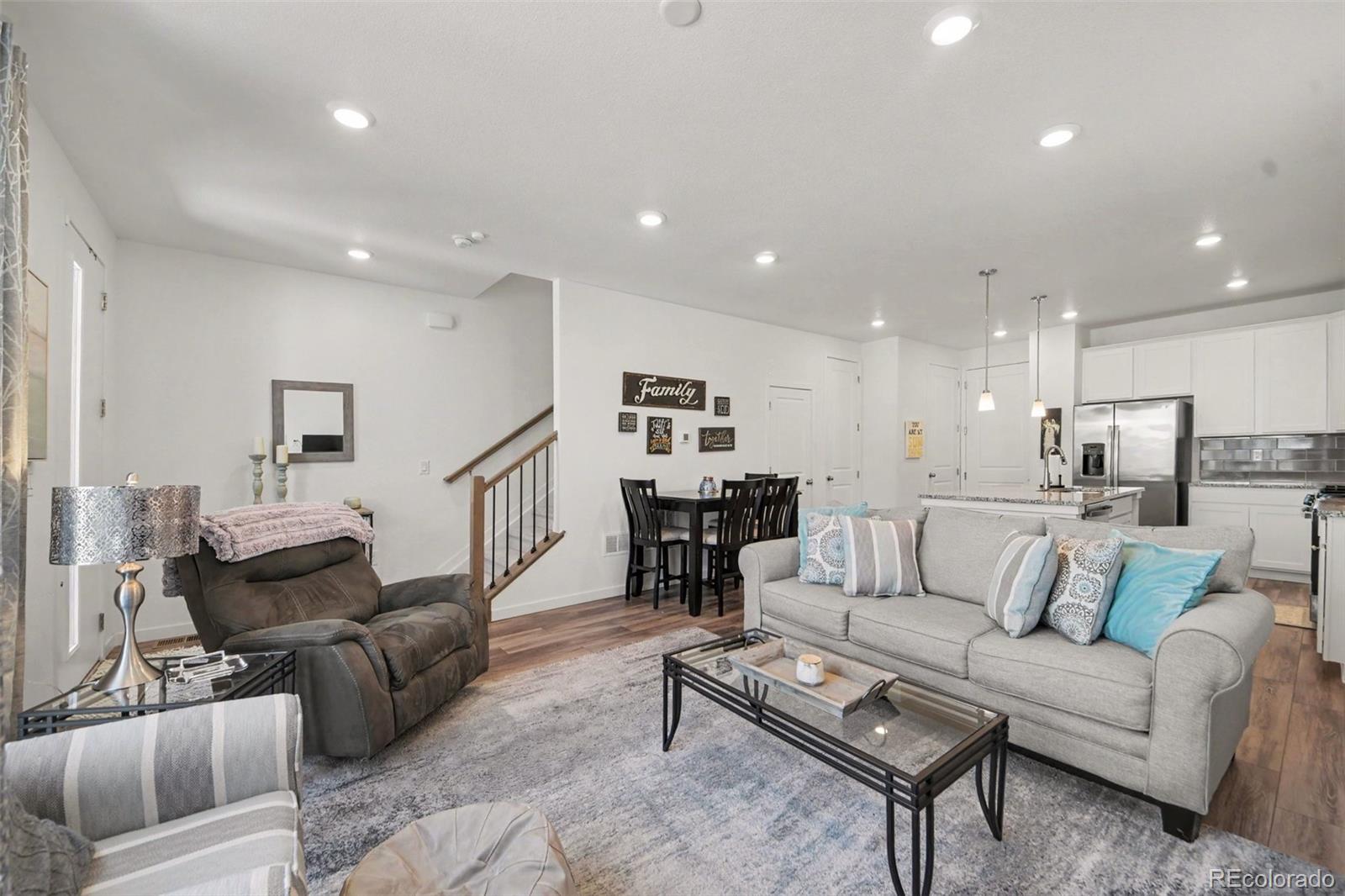 MLS Image #4 for 7487 w evans lane,denver, Colorado