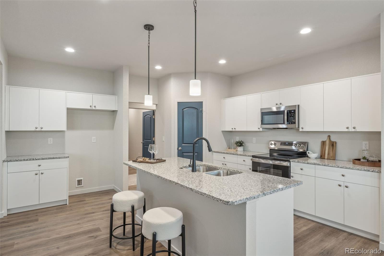 MLS Image #14 for 728 e campbell lane,pueblo, Colorado